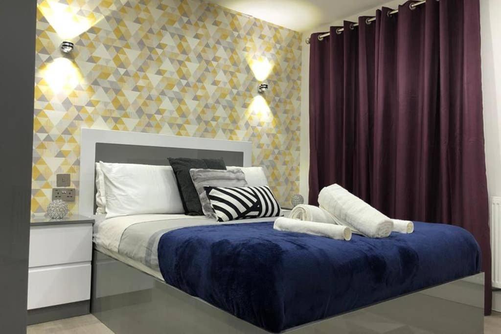 Morden Central Self Contained Flat By Cozynest Reading Buitenkant foto